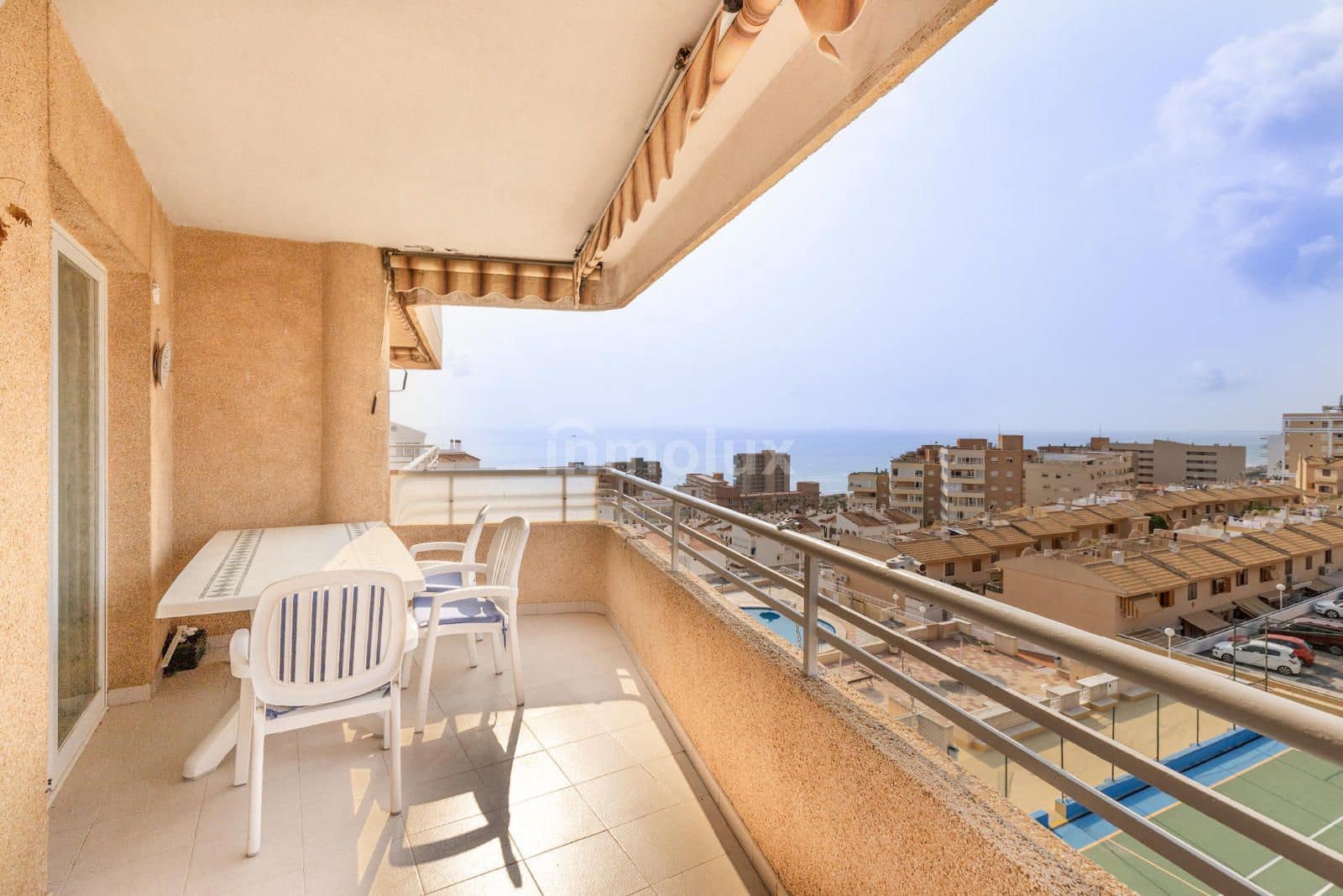 3 soverom Leilighet til salgs i Arenales del Sol med svømmebasseng garasje - € 275 000 (Ref: 9190375)