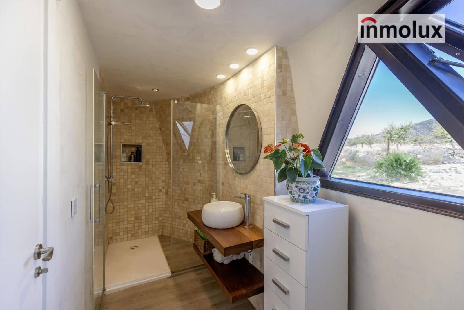 3 soveværelse Villa til salg i Pinoso med swimmingpool garage - € 315.000 (Ref: 9219318)