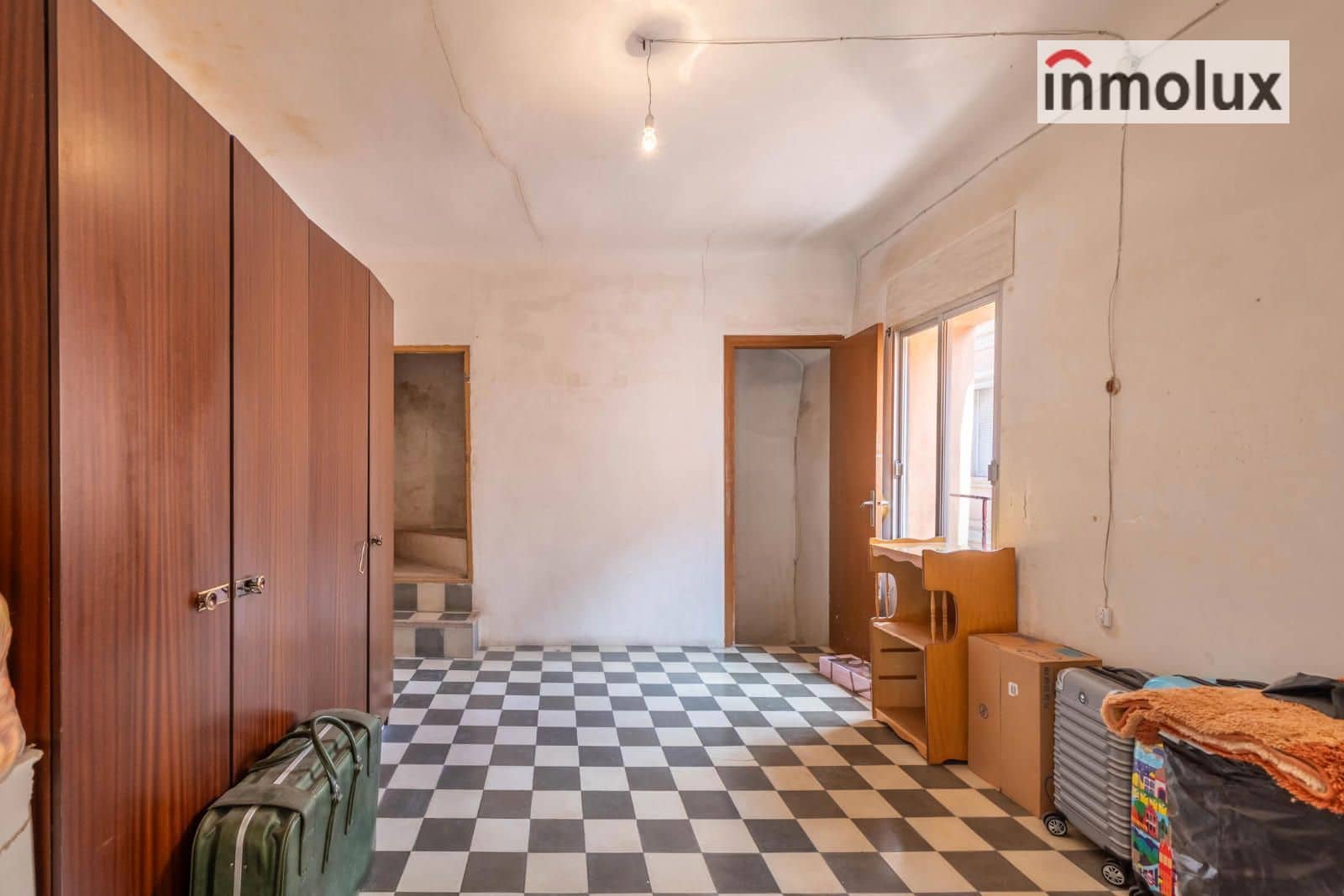 5 bedroom Villa for sale in Agost - € 156,000 (Ref: 9237707)