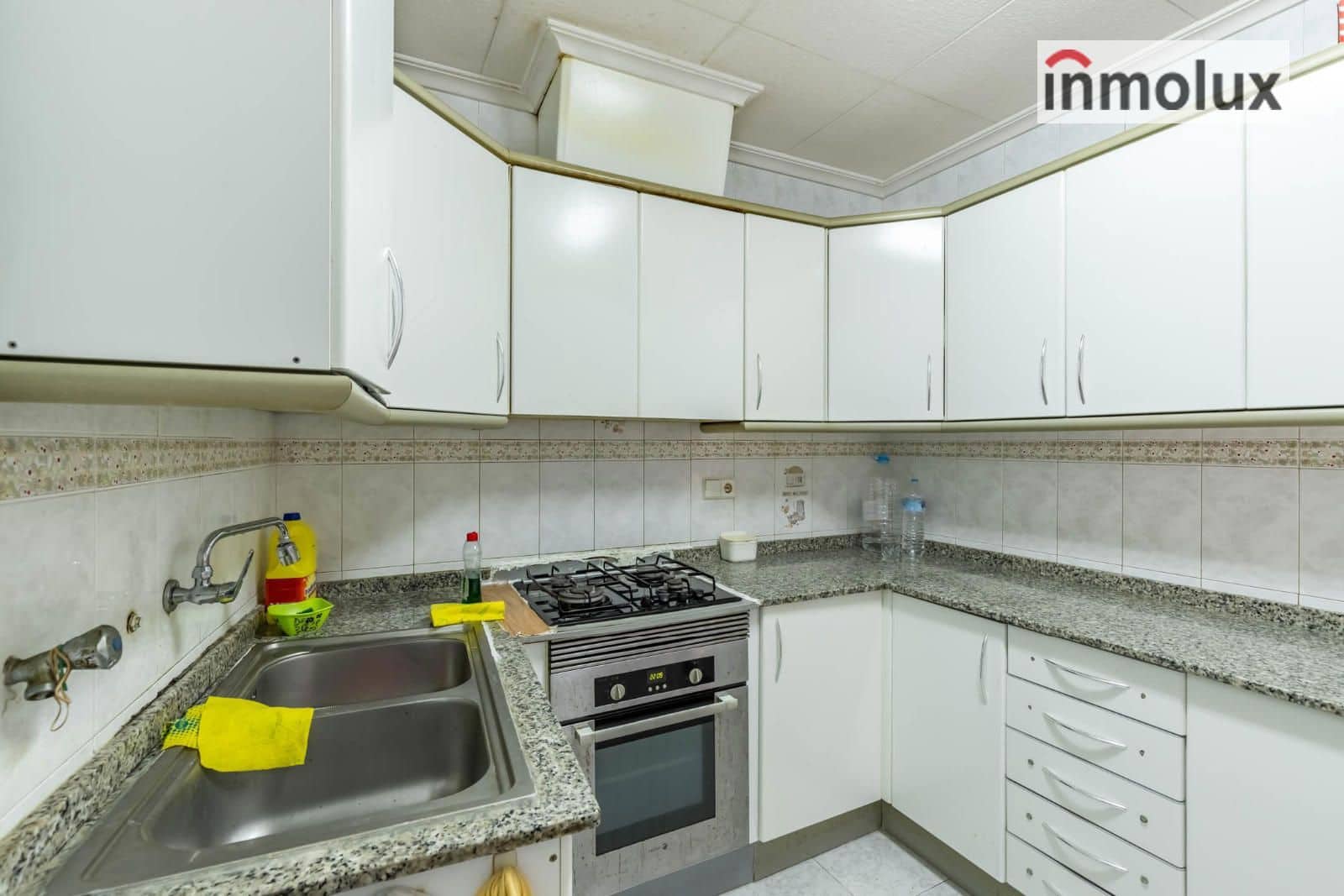 5 bedroom Villa for sale in Agost - € 156,000 (Ref: 9237707)