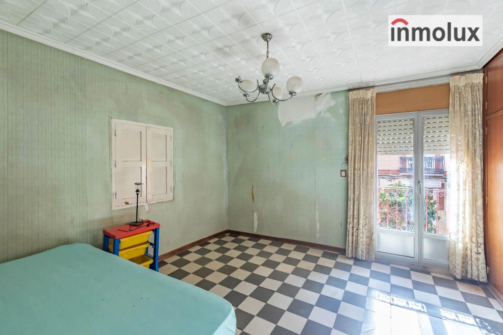 5 bedroom Villa for sale in Agost - € 156,000 (Ref: 9237707)