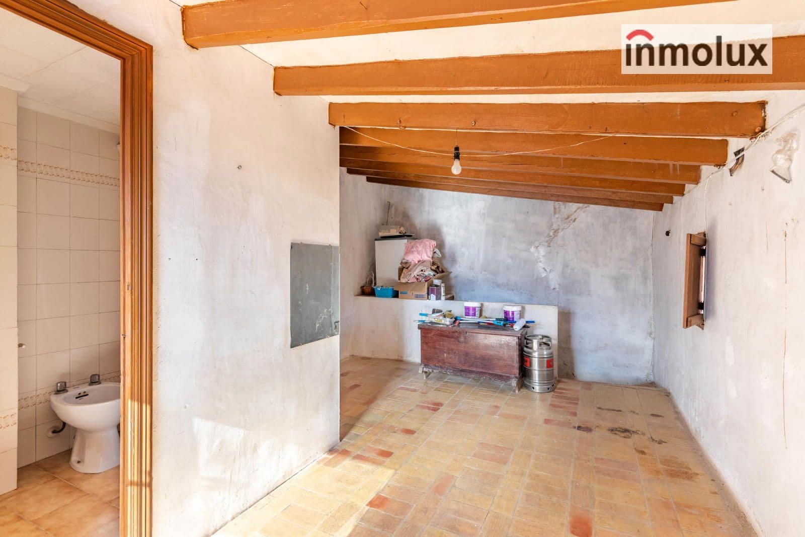 5 bedroom Villa for sale in Agost - € 156,000 (Ref: 9237707)