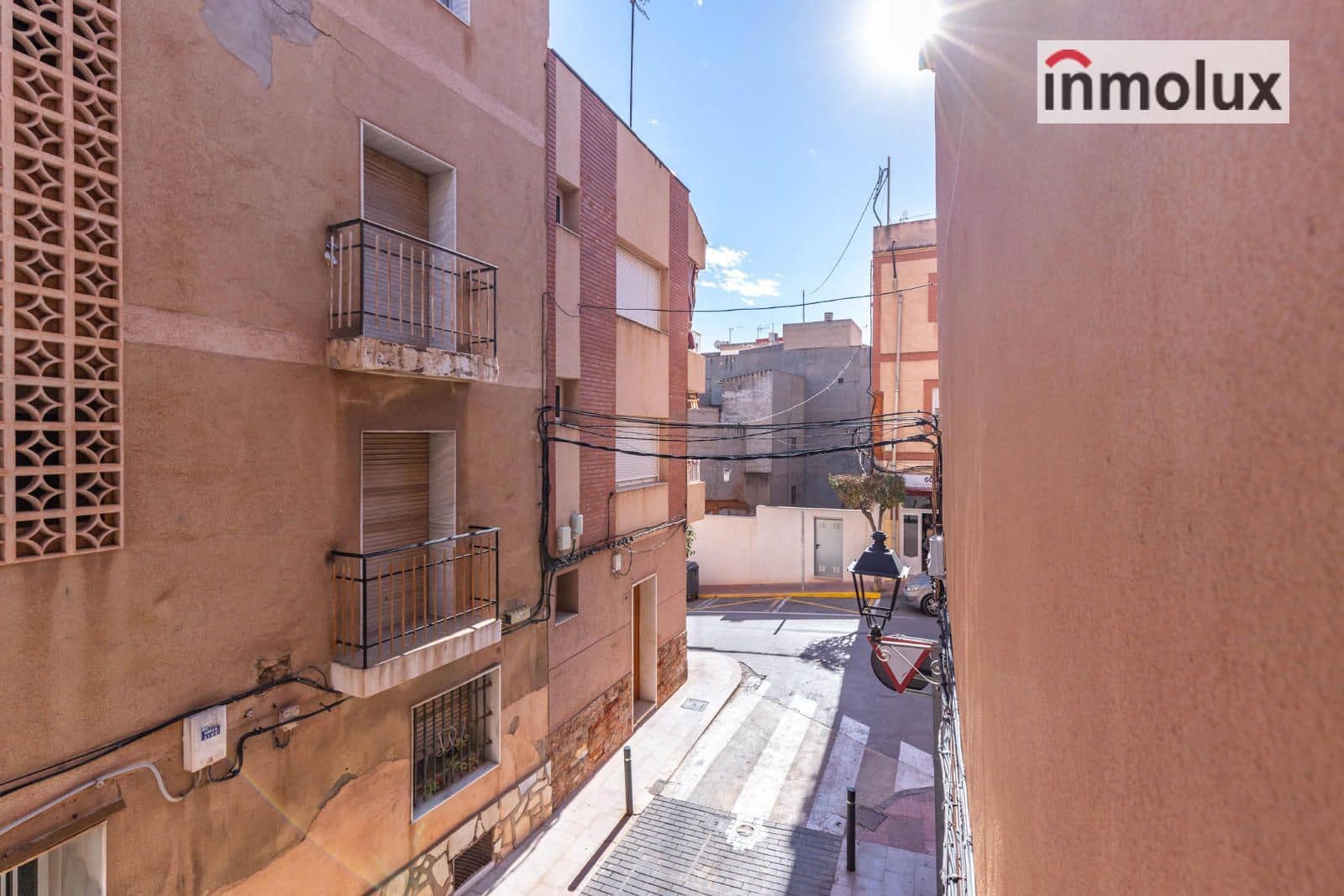 5 bedroom Villa for sale in Agost - € 156,000 (Ref: 9237707)