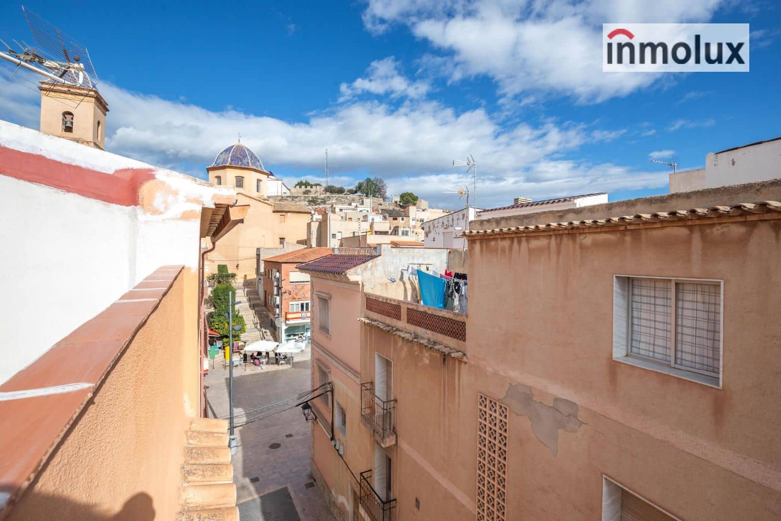 5 bedroom Villa for sale in Agost - € 156,000 (Ref: 9237707)