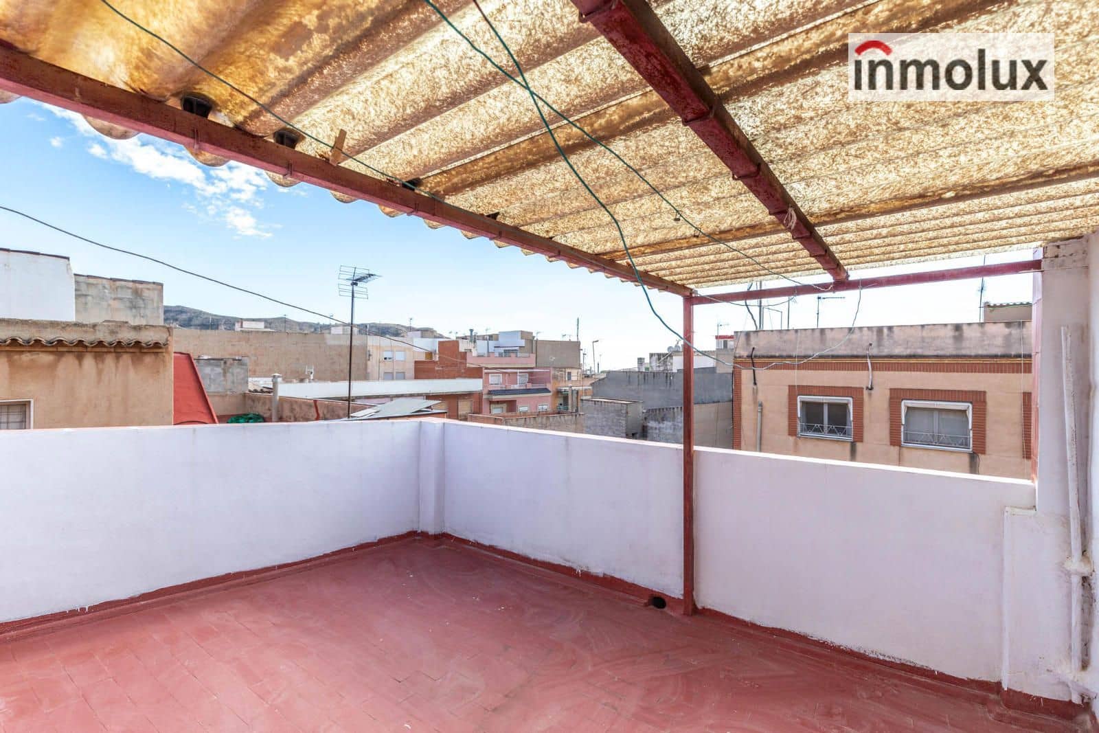 5 bedroom Villa for sale in Agost - € 156,000 (Ref: 9237707)