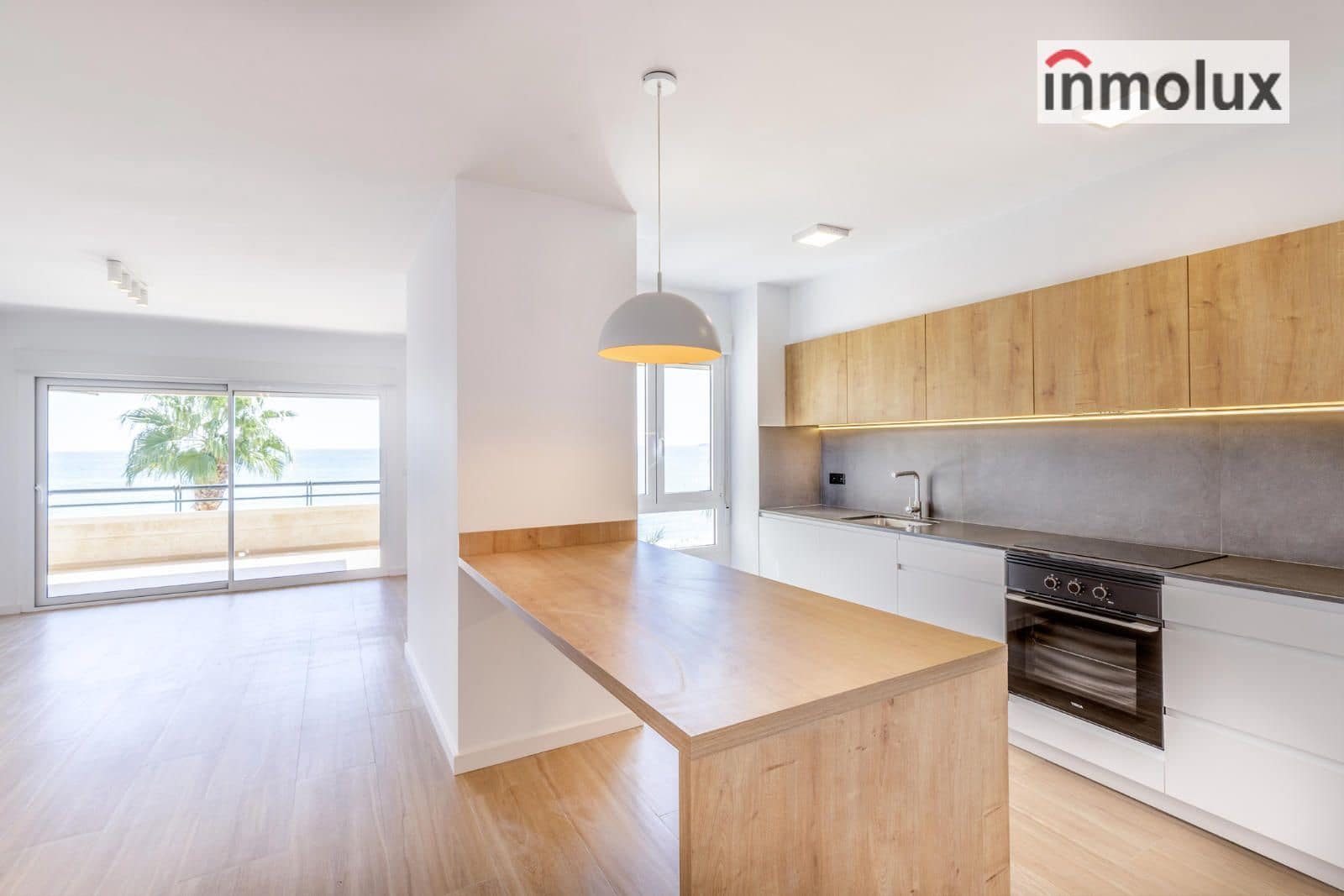 4 soverom Leilighet til leie i Playa de Muchavista med svømmebasseng garasje - € 2 200 (Ref: 9253988)