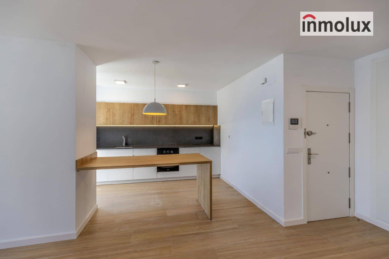 4 soverom Leilighet til leie i Playa de Muchavista med svømmebasseng garasje - € 2 200 (Ref: 9253988)