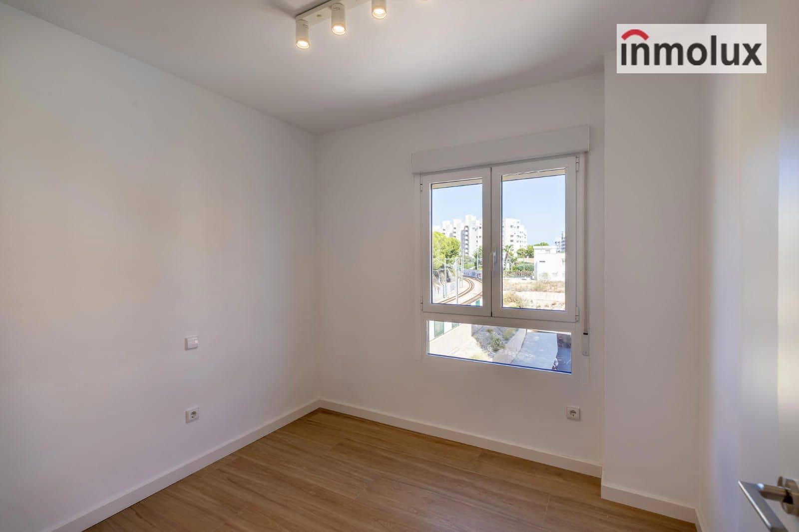 4 soverom Leilighet til leie i Playa de Muchavista med svømmebasseng garasje - € 2 200 (Ref: 9253988)