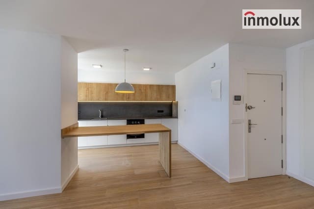 4 bedroom Flat for rent in Playa de Muchavista, El Campello with pool garage - € 2,200 (Ref: 9253988)