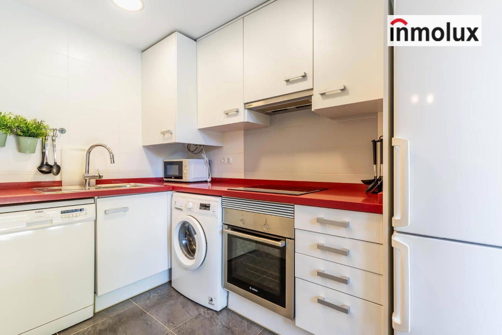 2 makuuhuone Asunto myytävänä paikassa El Campello mukana uima-altaan 
autotalli - 330 000 € (Ref: 9256387)