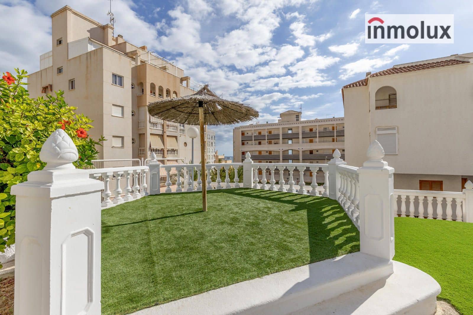 2 soverom Hus til salgs i Arenales del Sol med svømmebasseng - € 285 000 (Ref: 9271963)