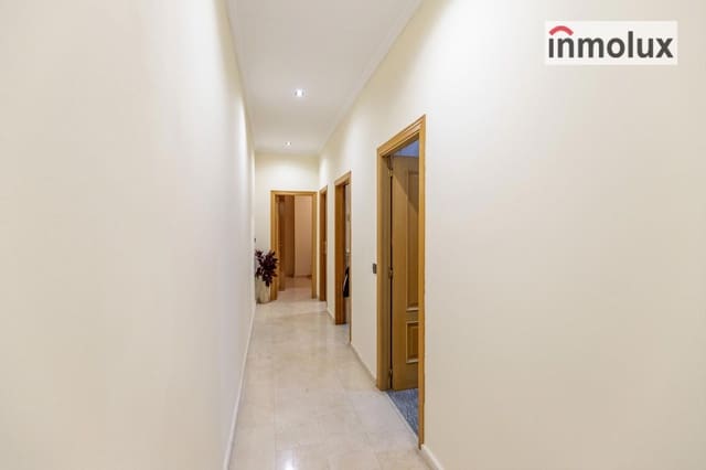 3 quarto Apartamento para venda em Mercado, Alicante cidade - 289 000 € (Ref: 9289404)