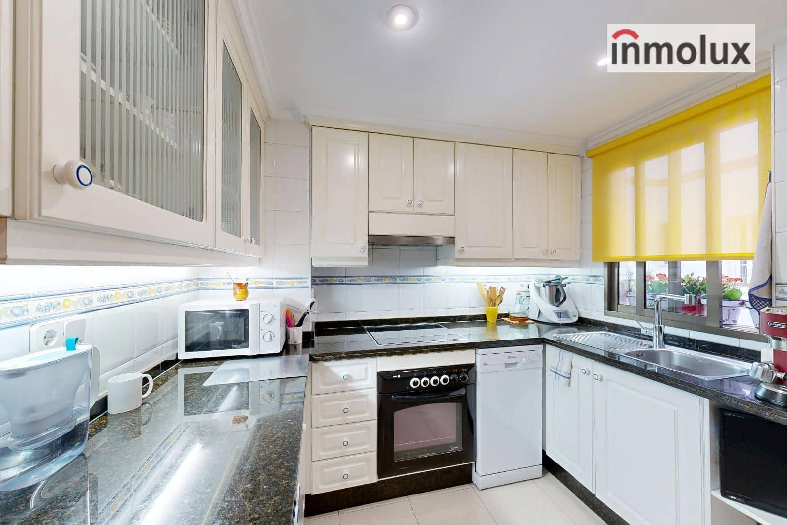 3 soveværelse Lejlighed til salg i Alicante by med swimmingpool garage - € 550.000 (Ref: 9293800)