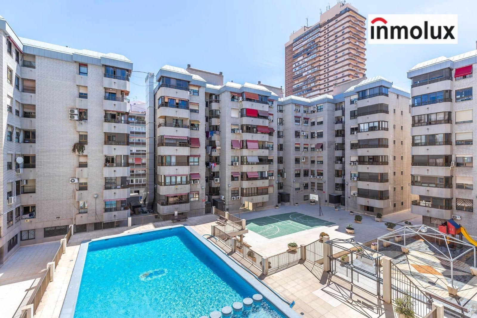 3 soveværelse Lejlighed til salg i Alicante by med swimmingpool garage - € 550.000 (Ref: 9293800)