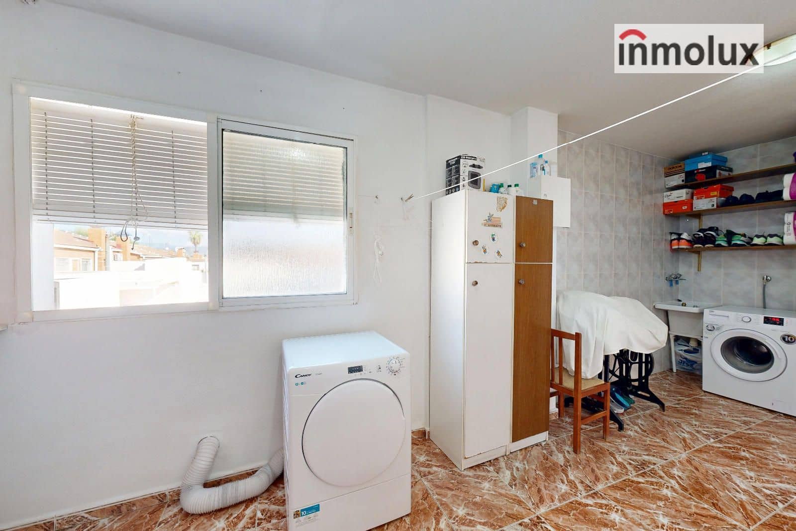 3 slaapkamer Villa te koop in Sax met garage - € 185.000 (Ref: 9299055)