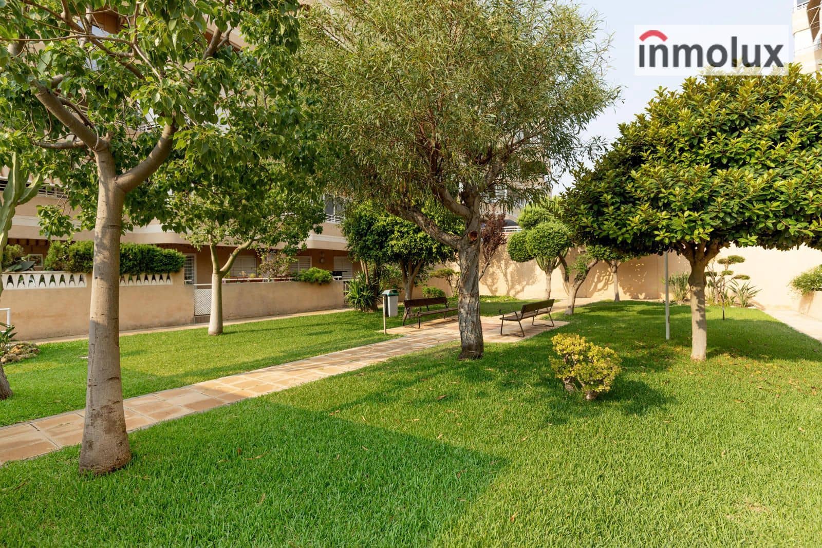 3 sovrum Lägenhet till salu i Arenales del Sol med pool garage - 245 000 € (Ref: 9309396)