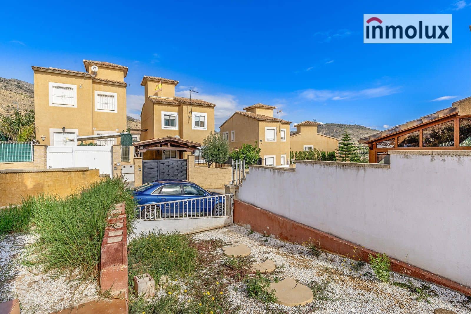 4 soverom Villa til salgs i Alicante by - € 215 000 (Ref: 9309397)