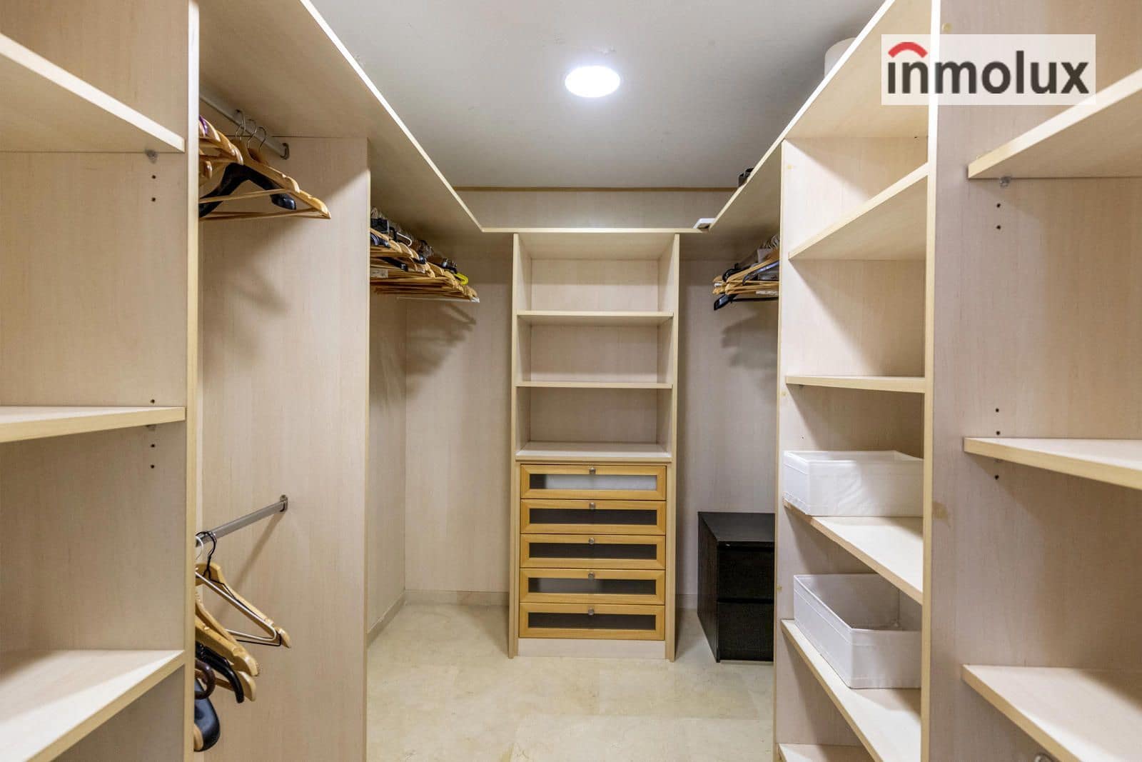 3 sovrum Lägenhet att hyra i Alicante stad med garage - 1 300 € (Ref: 9310253)