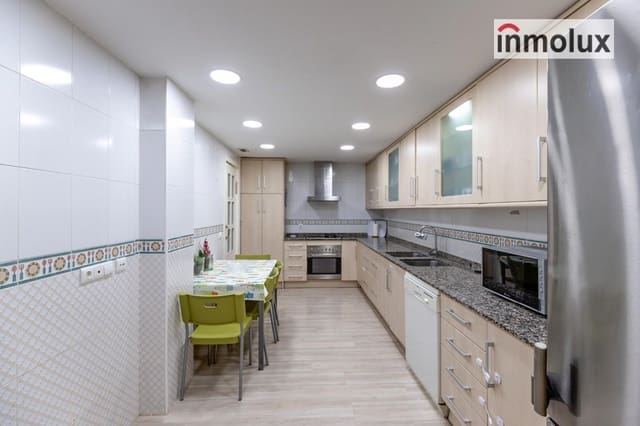 3 makuuhuone Asunto vuokrattavana paikassa Mercado, Alicante kaupunki mukana 
autotalli - 1 300 € (Ref: 9310253)