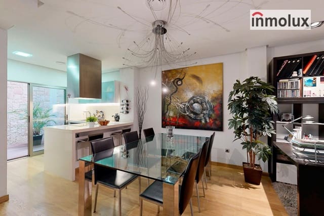 3 soveværelse Villa til salg i Centro, Elche / Elx med garage - € 690.000 (Ref: 9325326)