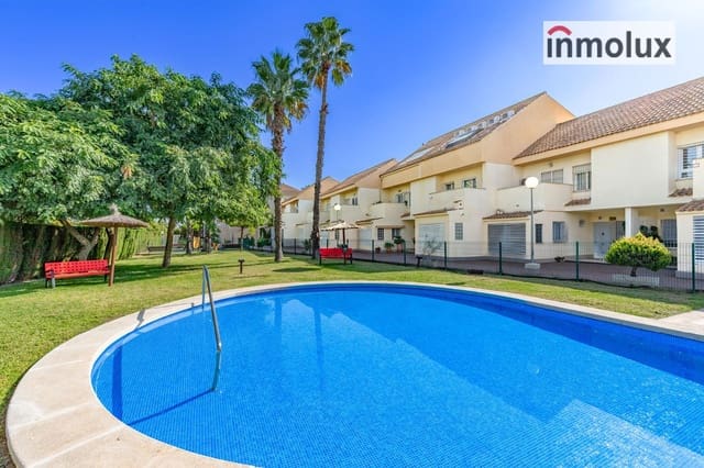 4 makuuhuone Omakotitalo myytävänä paikassa Alicante Golf, Alicante kaupunki mukana uima-altaan 
autotalli - 585 000 € (Ref: 9337324)