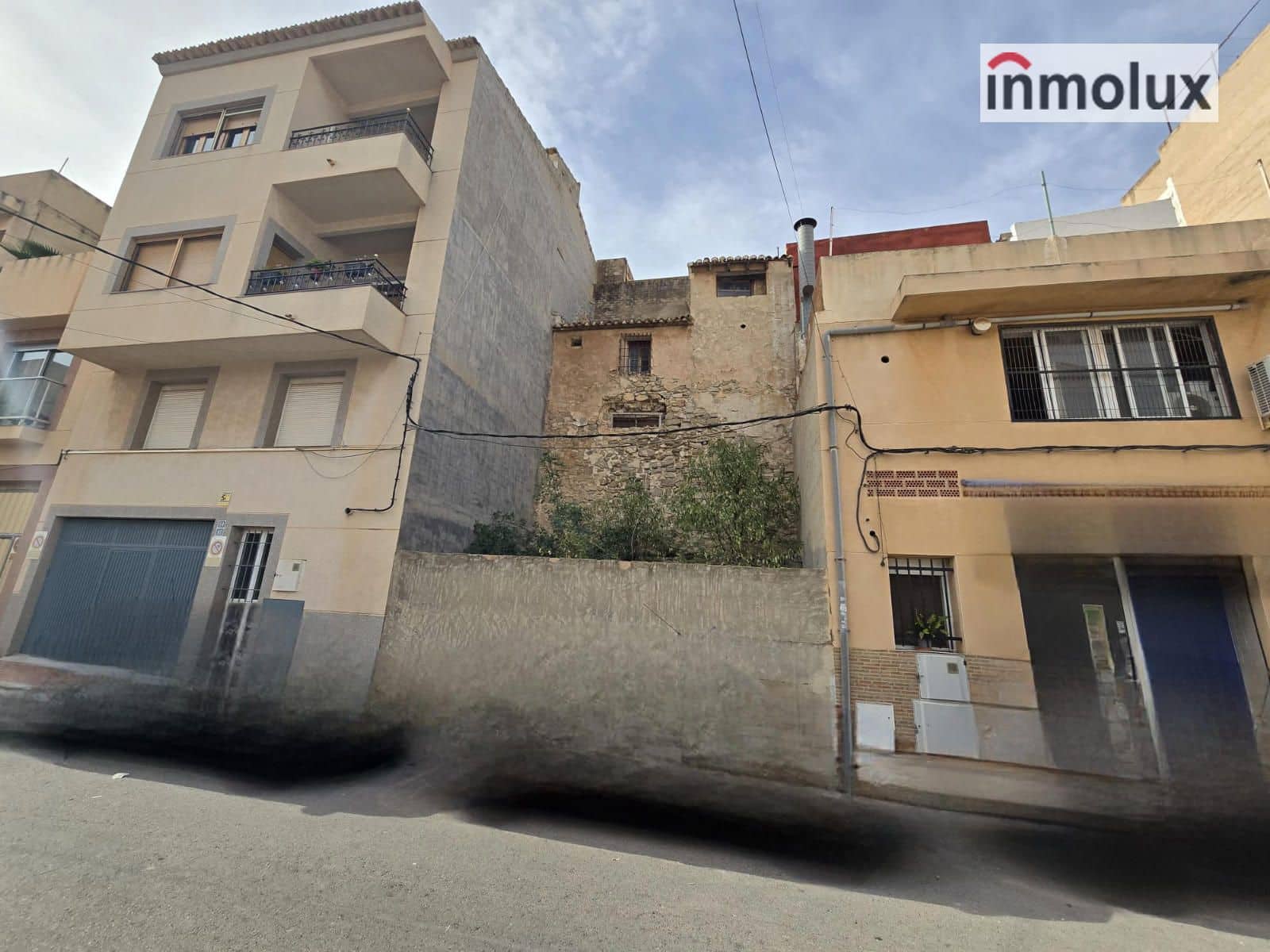 Villa for sale in Agost - € 68,000 (Ref: 9357954)