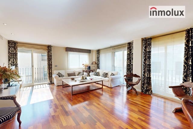 Piso de 5 habitaciones en Barrio del Centro, Alicante / Alacant ciudad en venta con garaje - 650.000 € (Ref: 9369200)