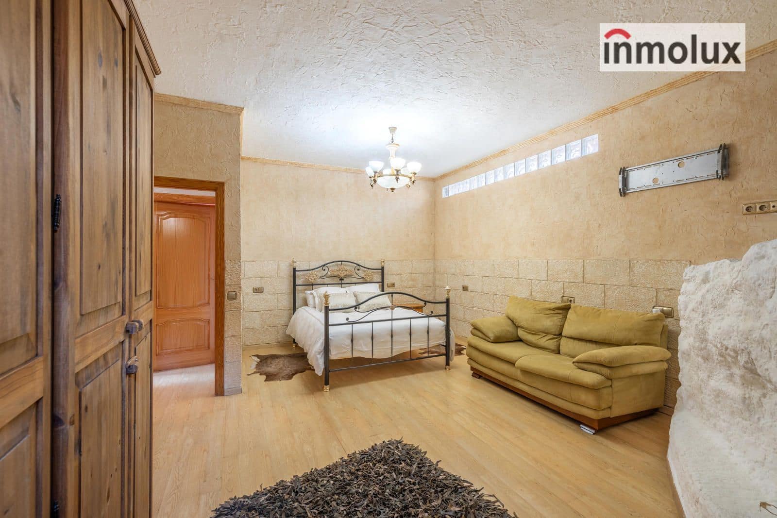 5 chambre Villa/Maison à vendre à San Vicente / Sant Vicent del Raspeig avec piscine garage - 600 000 € (Ref: 9382577)