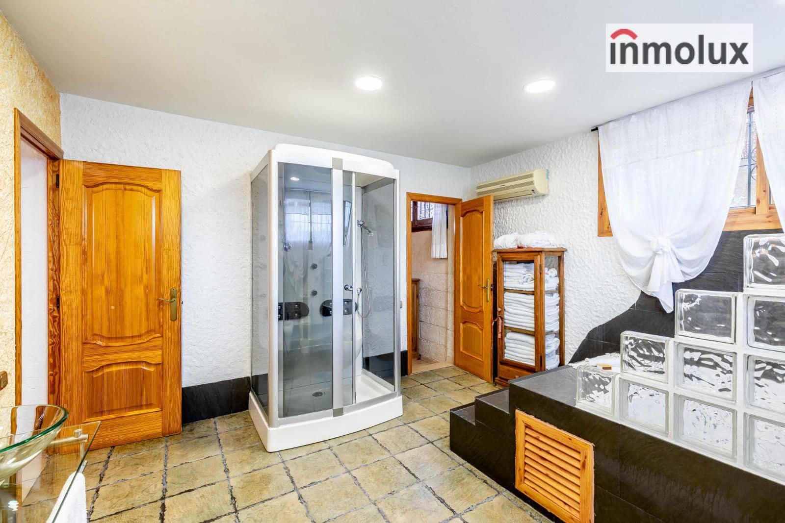 5 chambre Villa/Maison à vendre à San Vicente / Sant Vicent del Raspeig avec piscine garage - 600 000 € (Ref: 9382577)