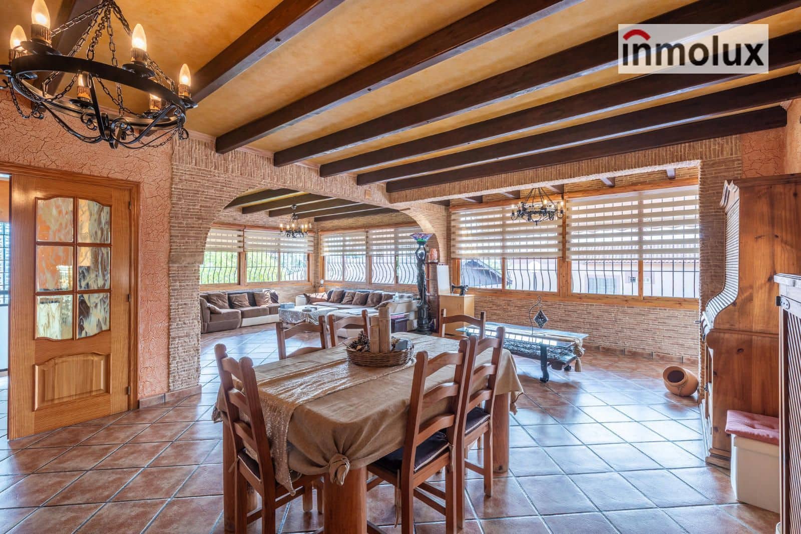 5 chambre Villa/Maison à vendre à San Vicente / Sant Vicent del Raspeig avec piscine garage - 600 000 € (Ref: 9382577)