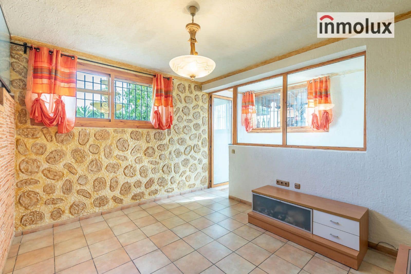 5 chambre Villa/Maison à vendre à San Vicente / Sant Vicent del Raspeig avec piscine garage - 600 000 € (Ref: 9382577)