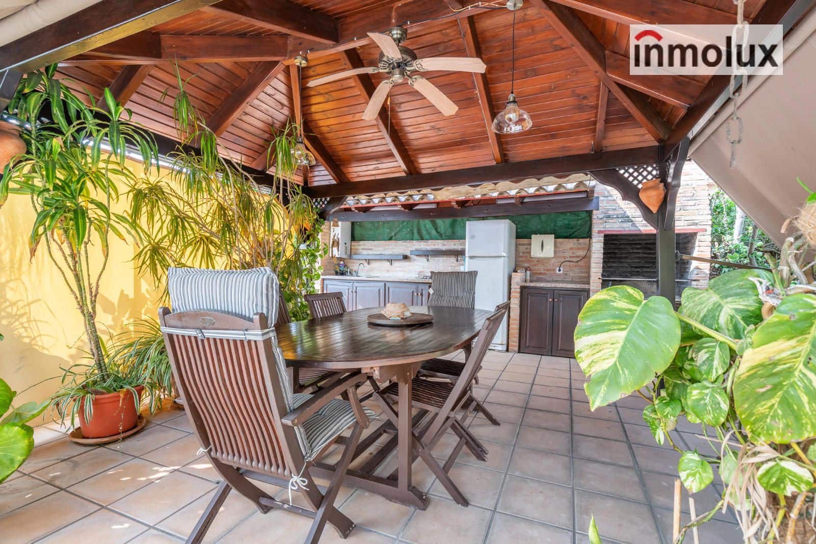 5 chambre Villa/Maison à vendre à San Vicente / Sant Vicent del Raspeig avec piscine garage - 600 000 € (Ref: 9382577)