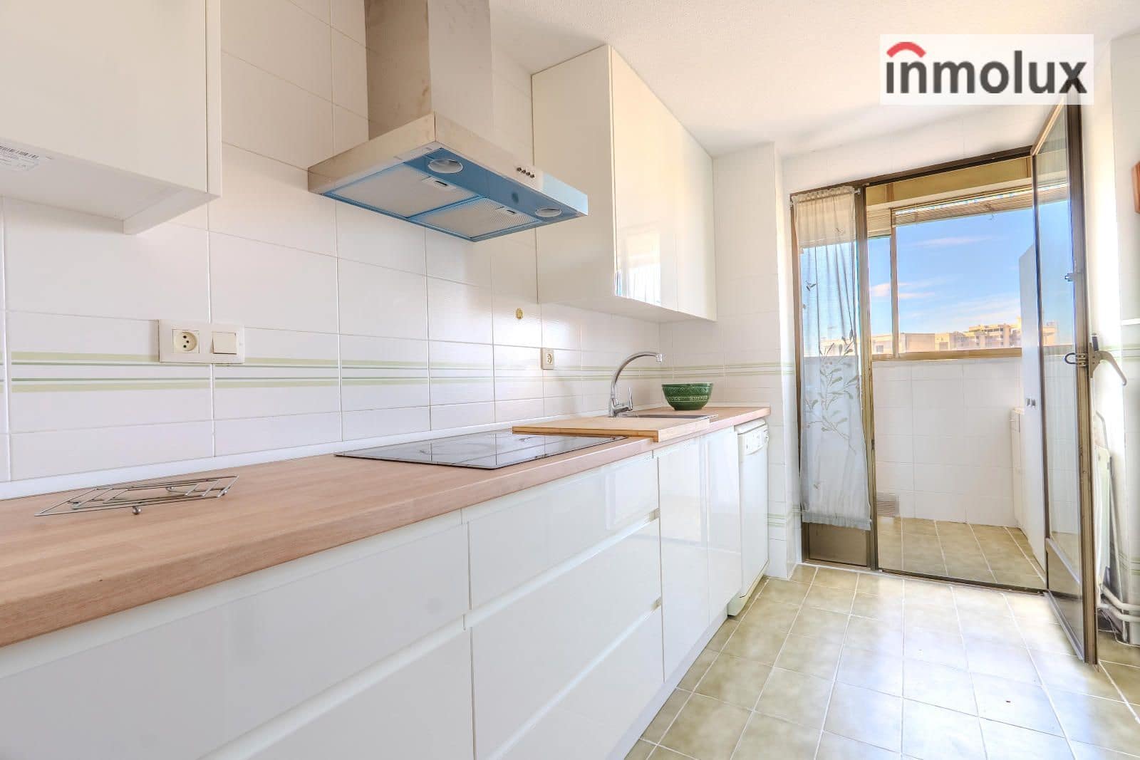 3 soverom Leilighet til salgs i Playa de San Juan med svømmebasseng garasje - € 570 000 (Ref: 9394453)