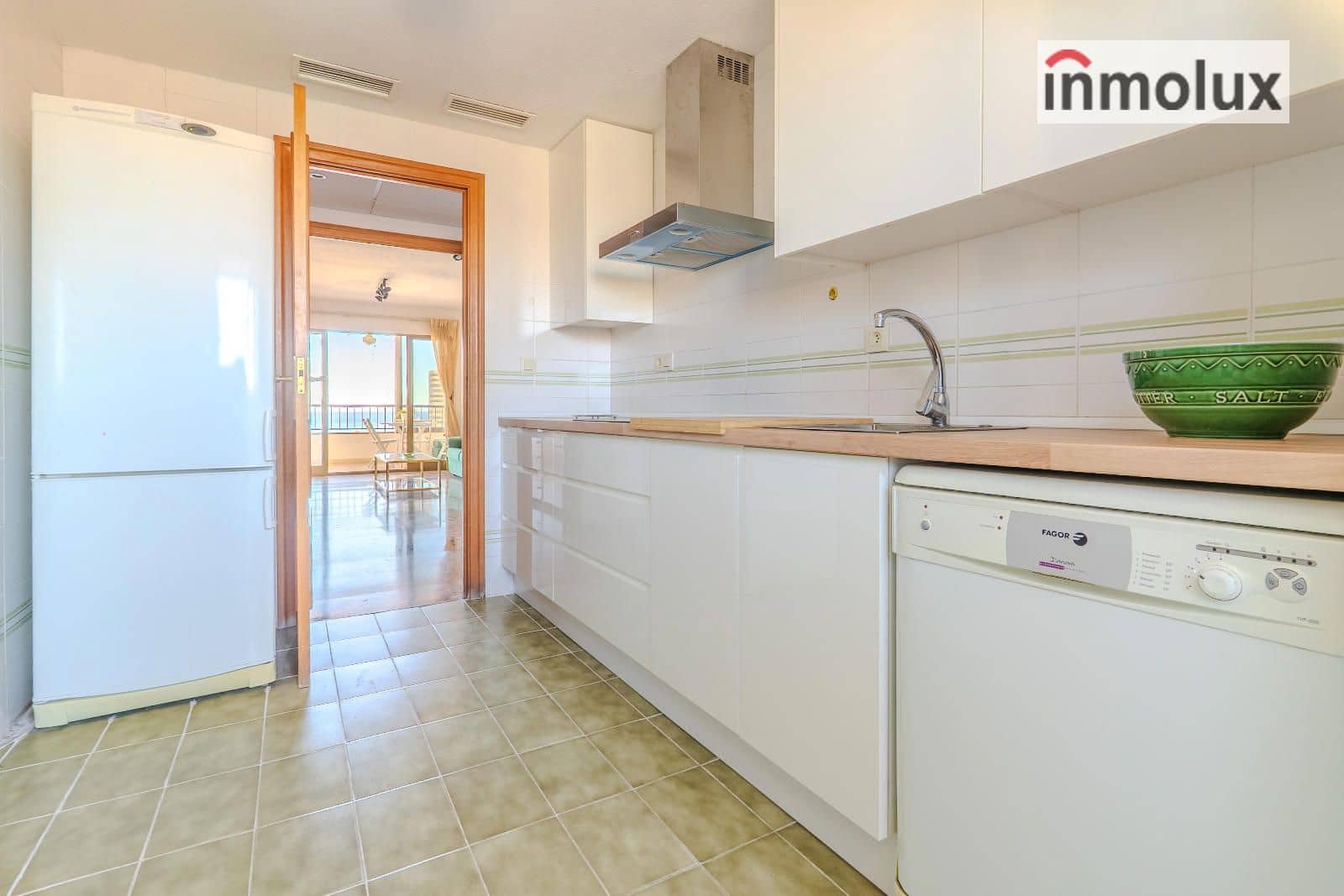 3 soverom Leilighet til salgs i Playa de San Juan med svømmebasseng garasje - € 570 000 (Ref: 9394453)