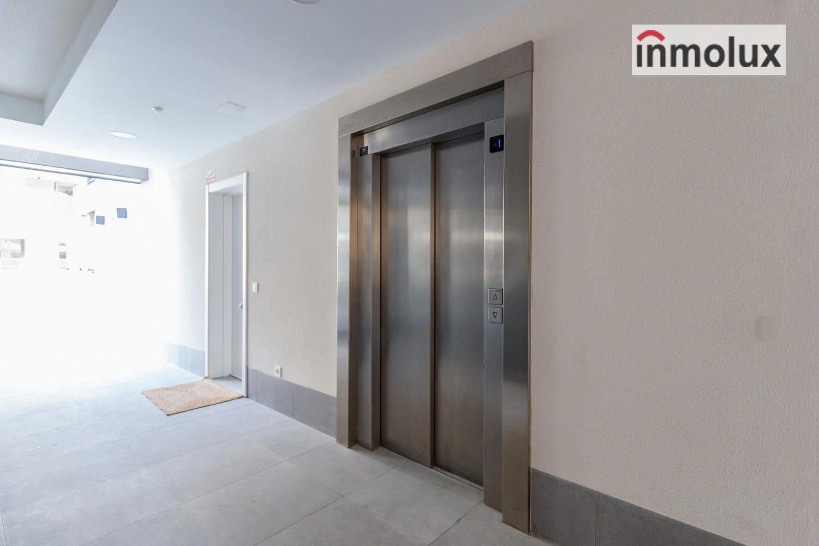 2 makuuhuone Asunto myytävänä paikassa San Juan de Alicante / Sant Joan d'Alacant mukana uima-altaan 
autotalli - 365 000 € (Ref: 9395538)