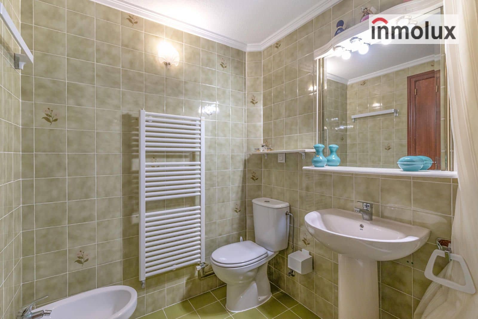 3 chambre Appartement à vendre à Playa de San Juan avec piscine garage - 395 000 € (Ref: 9397034)