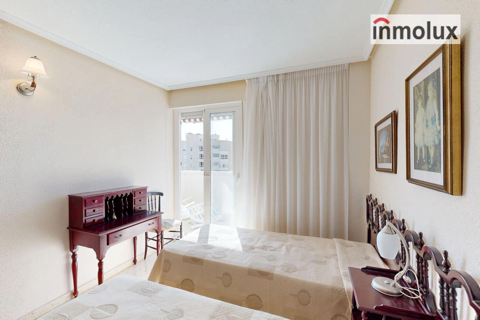 3 chambre Appartement à vendre à Playa de San Juan avec piscine garage - 395 000 € (Ref: 9397034)