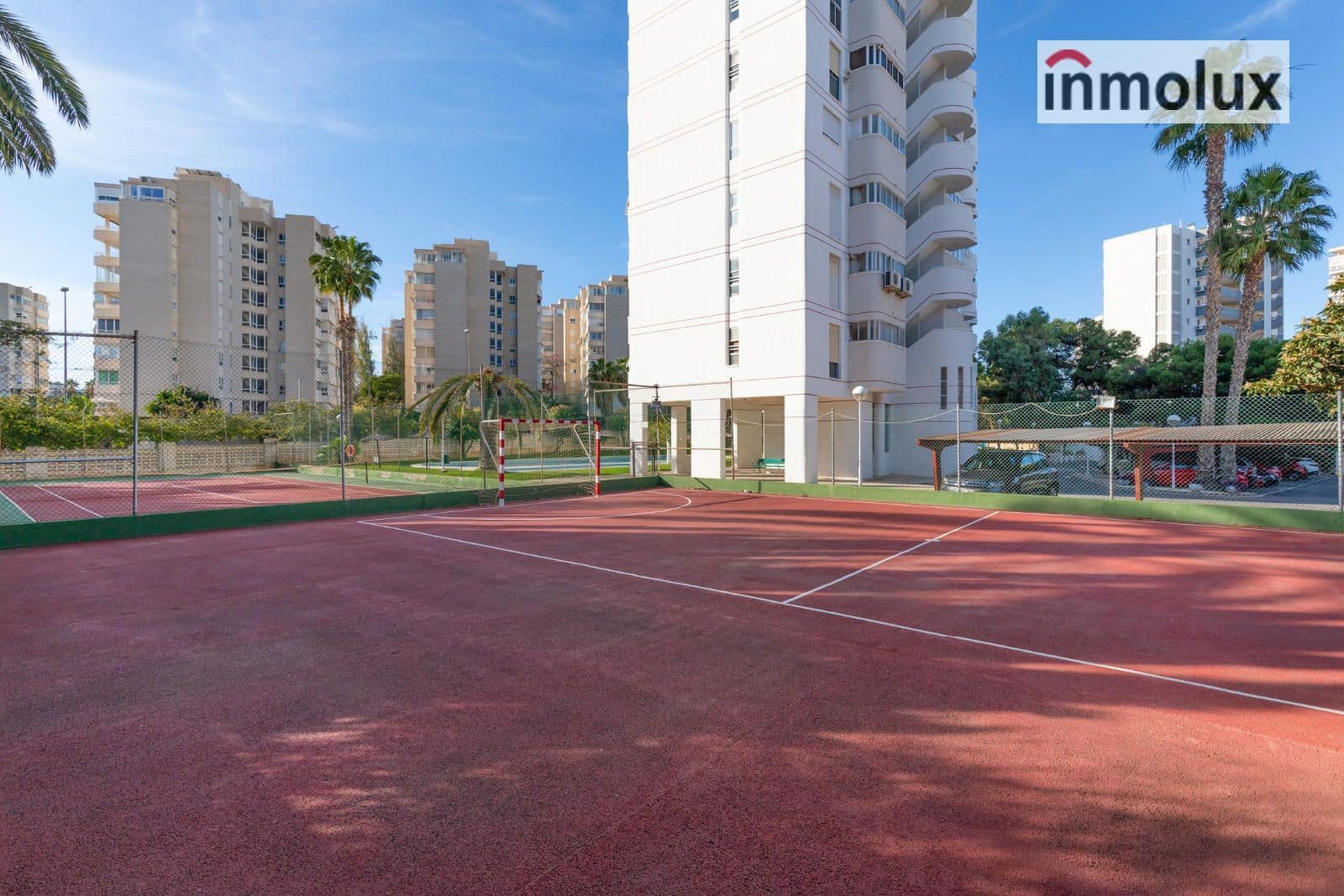 3 chambre Appartement à vendre à Playa de San Juan avec piscine garage - 395 000 € (Ref: 9397034)