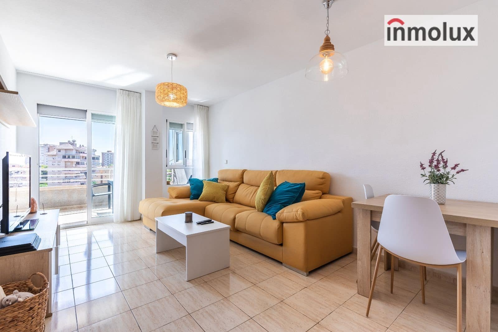 2 soveværelse Lejlighed til leje i Cabo de las Huertas med swimmingpool garage - € 1.100 (Ref: 9402682)