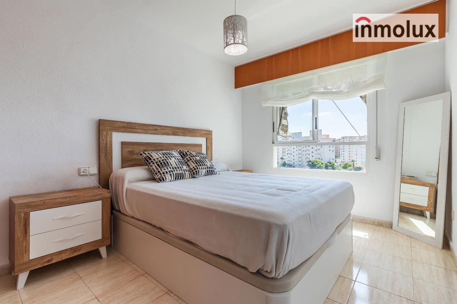 2 soveværelse Lejlighed til leje i Cabo de las Huertas med swimmingpool garage - € 1.100 (Ref: 9402682)