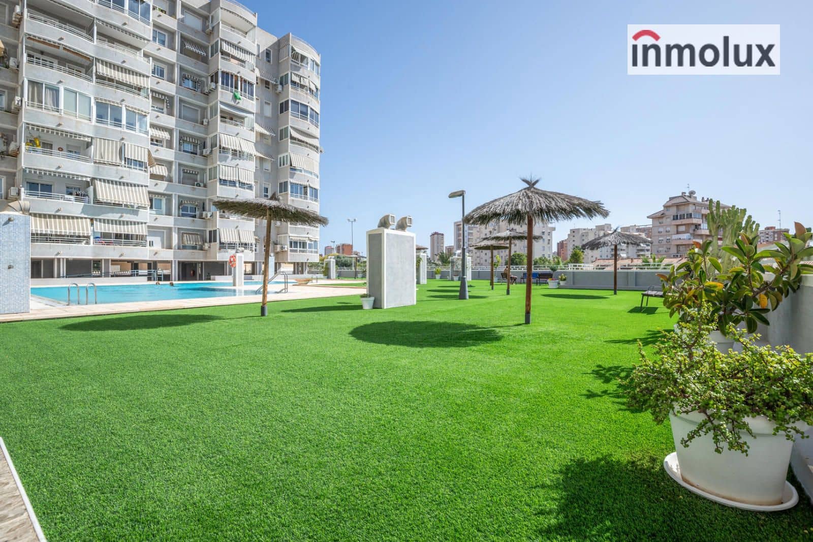 2 soveværelse Lejlighed til leje i Cabo de las Huertas med swimmingpool garage - € 1.100 (Ref: 9402682)