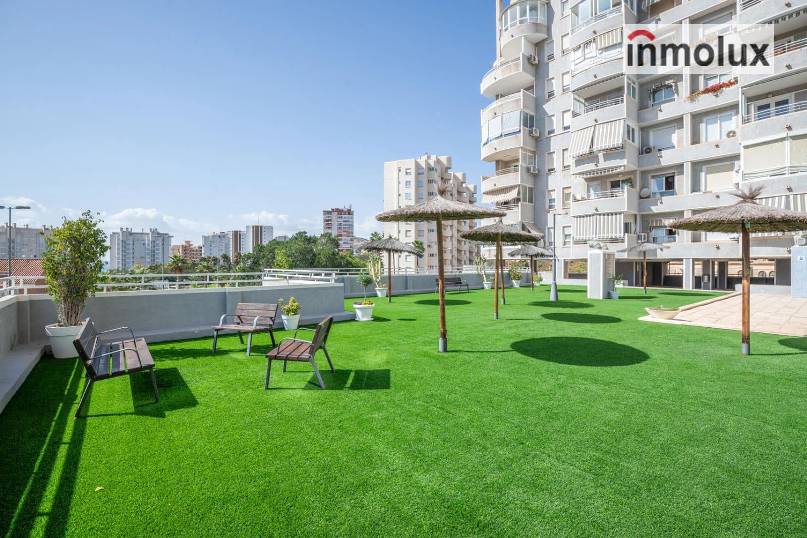 2 soveværelse Lejlighed til leje i Cabo de las Huertas med swimmingpool garage - € 1.100 (Ref: 9402682)