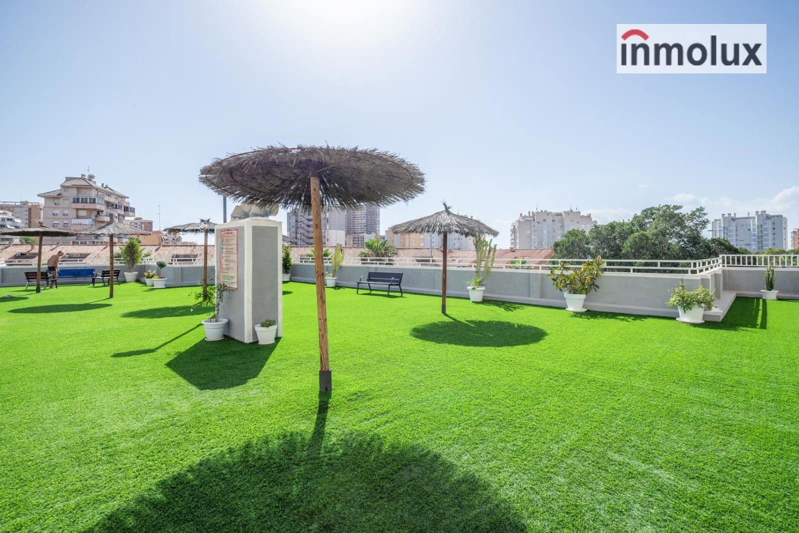 2 soveværelse Lejlighed til leje i Cabo de las Huertas med swimmingpool garage - € 1.100 (Ref: 9402682)