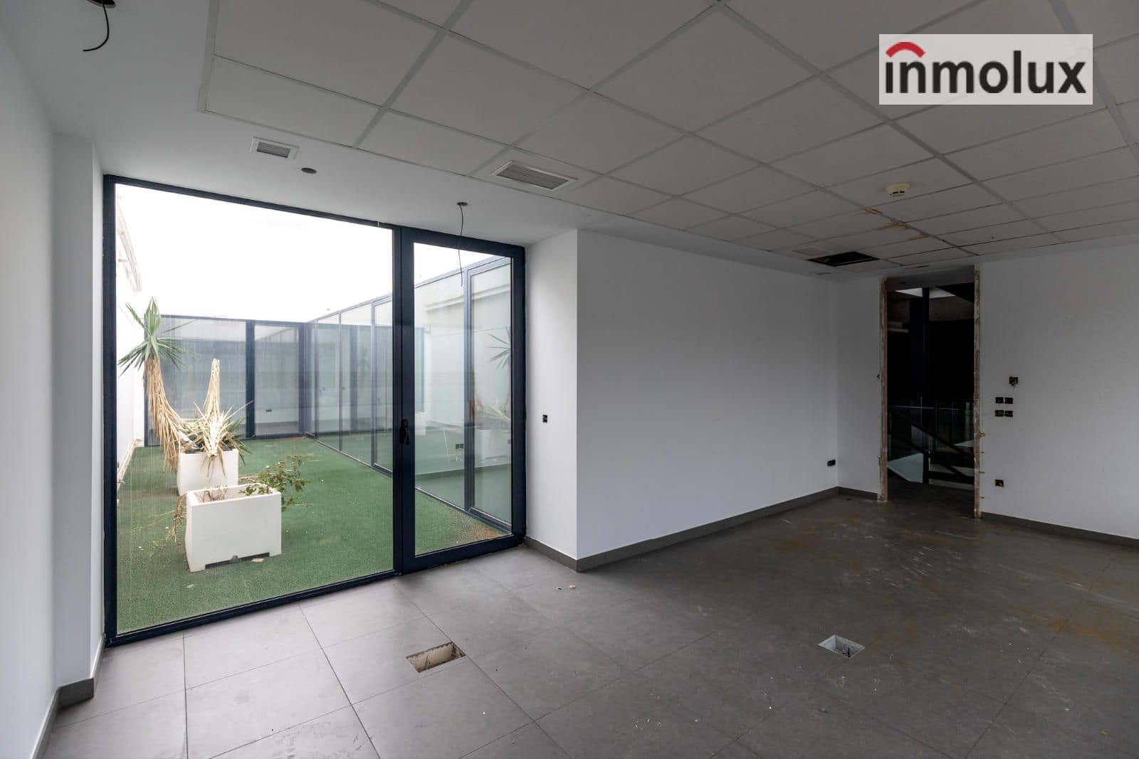 Commerciale da affittare in Alicante citta - 7.500 € (Rif: 9432768)