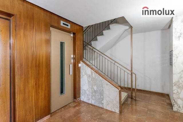 Appartement de 2 chambres à louer à Raval Roig - Virgen del Socorro, Alicante ville - 1 100 € (Ref: 9443775)