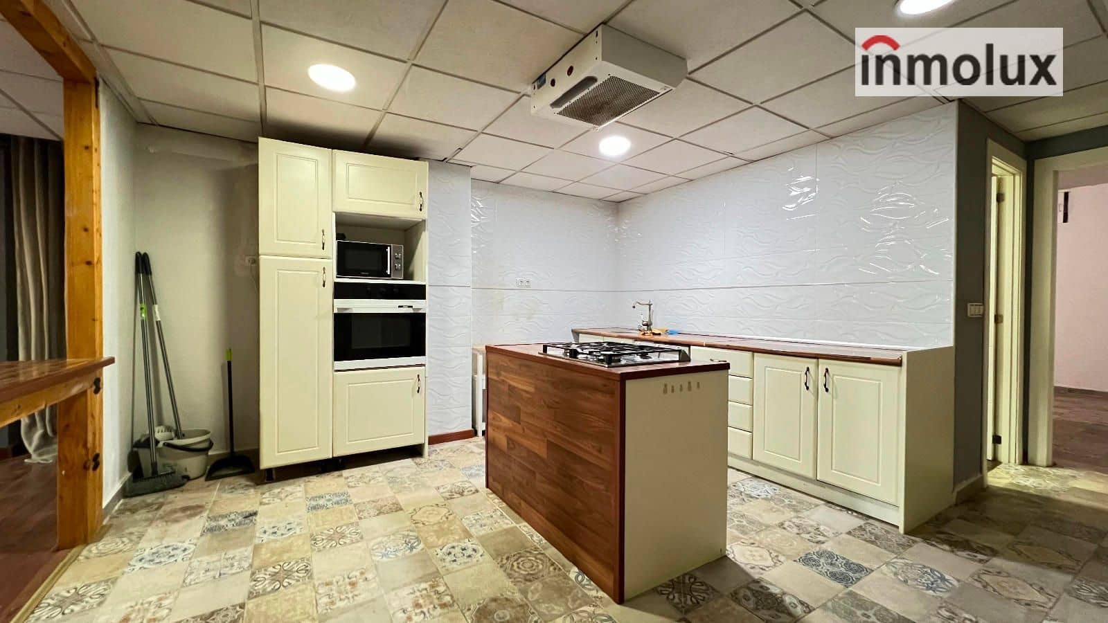 2 soveværelse Lejlighed til leje i Alicante by - € 1.000 (Ref: 9443775)