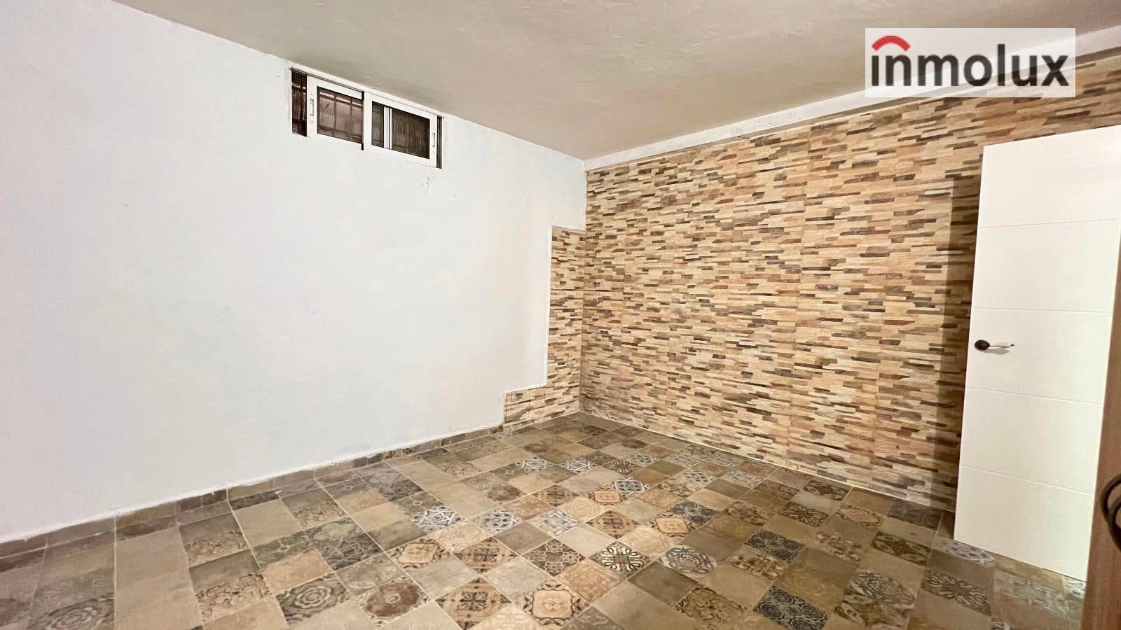 2 soveværelse Lejlighed til leje i Alicante by - € 1.000 (Ref: 9443775)