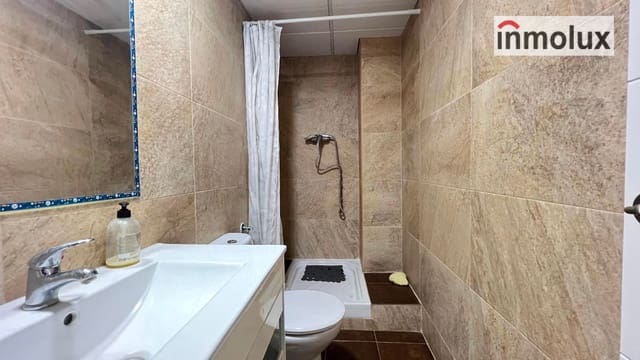 Appartement de 2 chambres à louer à Raval Roig - Virgen del Socorro, Alicante ville - 1 100 € (Ref: 9443775)