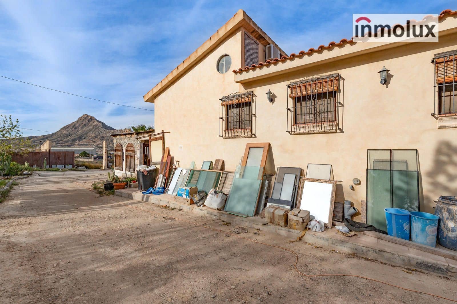 1 sovrum Villa till salu i Alicante stad med garage - 170 000 € (Ref: 9447056)