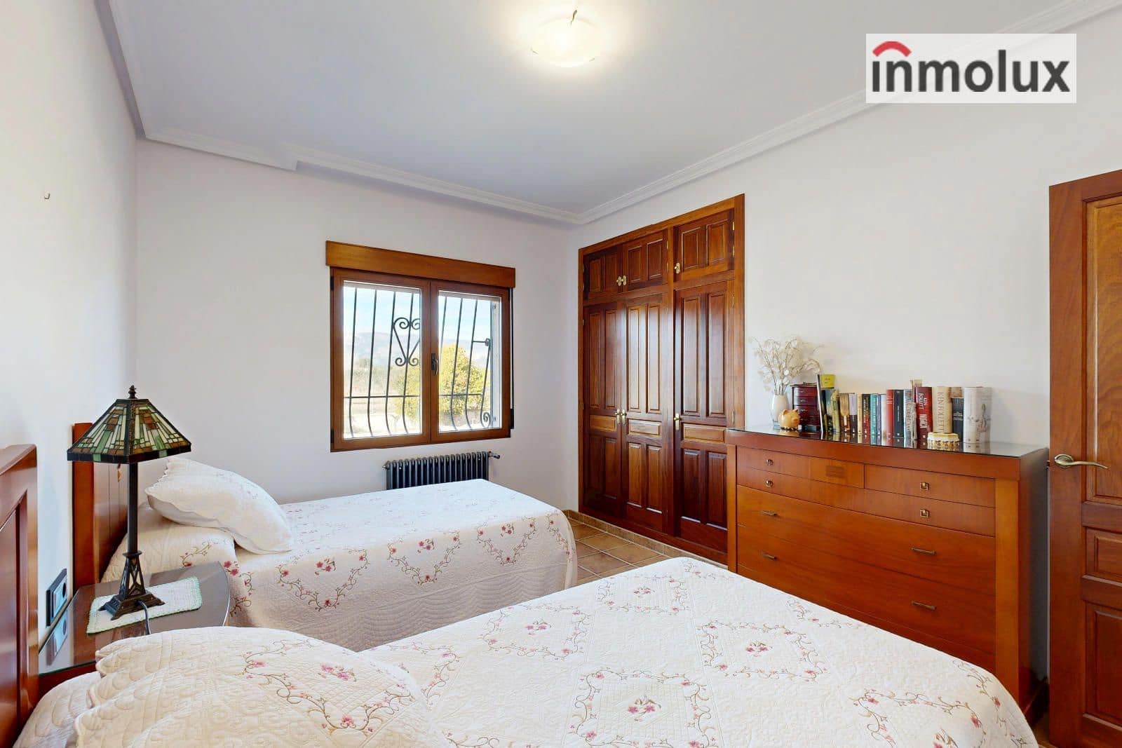 4 sypialnia Willa na sprzedaż w Castalla z basenem garażem - 1 500 000 € (Ref: 9448516)